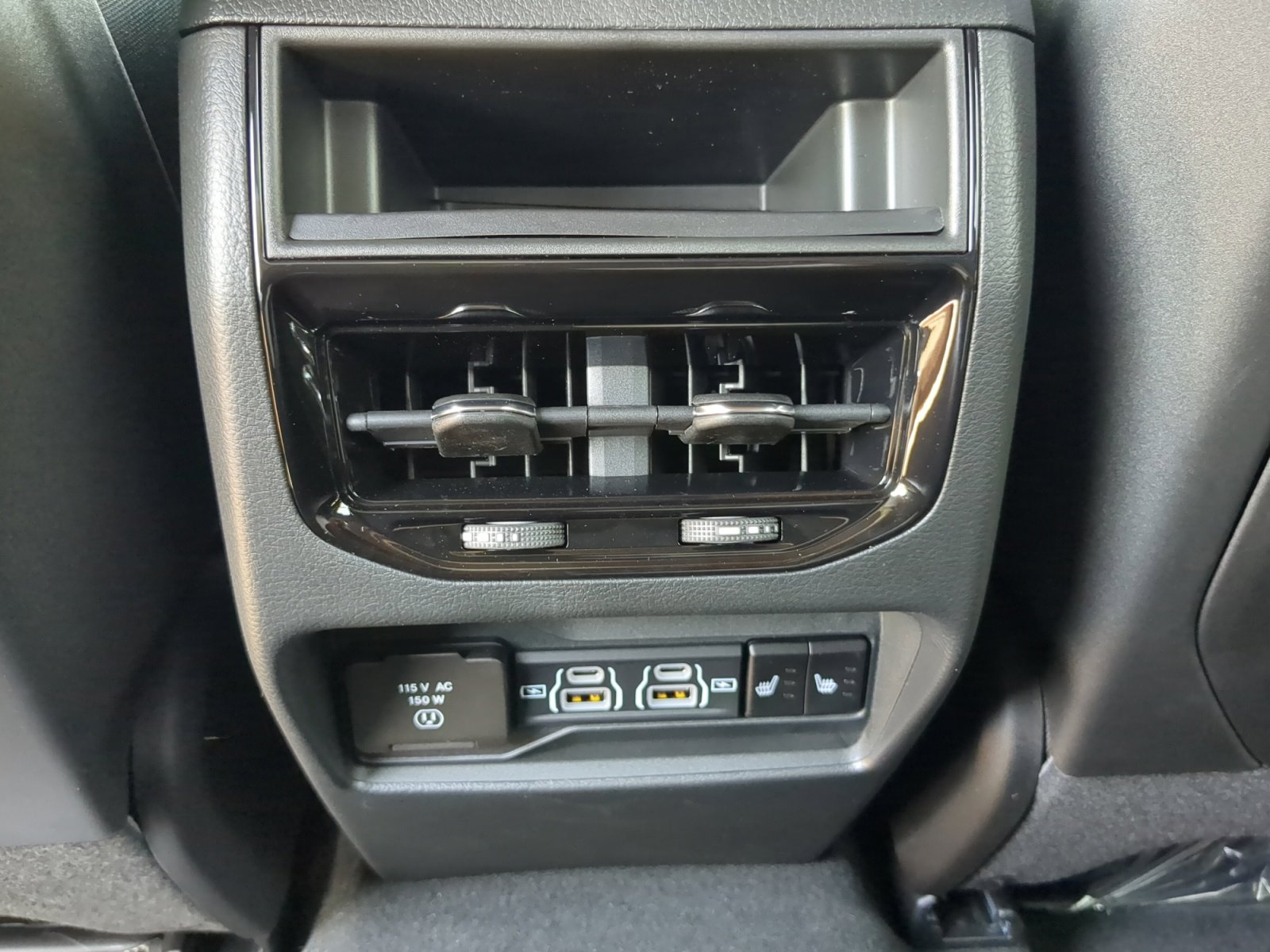 New 2025 Jeep Grand Cherokee Limited w/ Black Appearance Package image 32