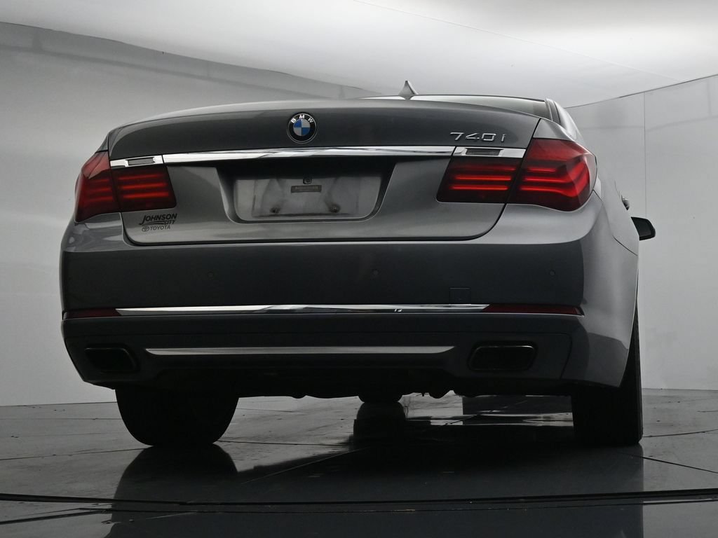 Used 2015 BMW 740i RWD image 35