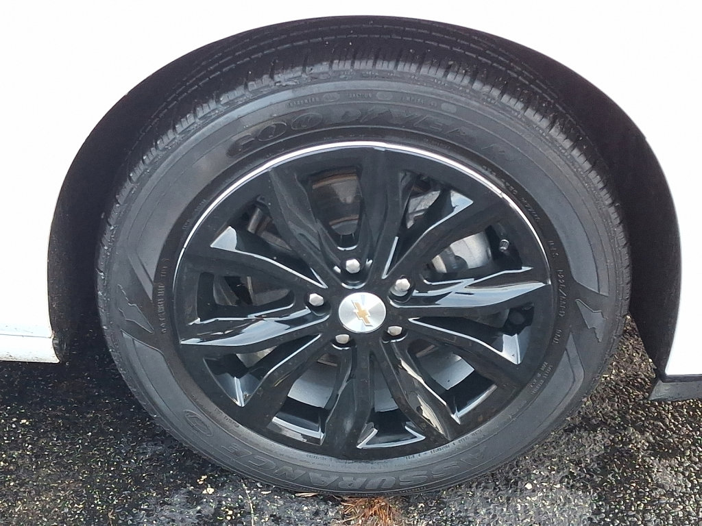 Used 2024 Chevrolet Malibu LT image 9