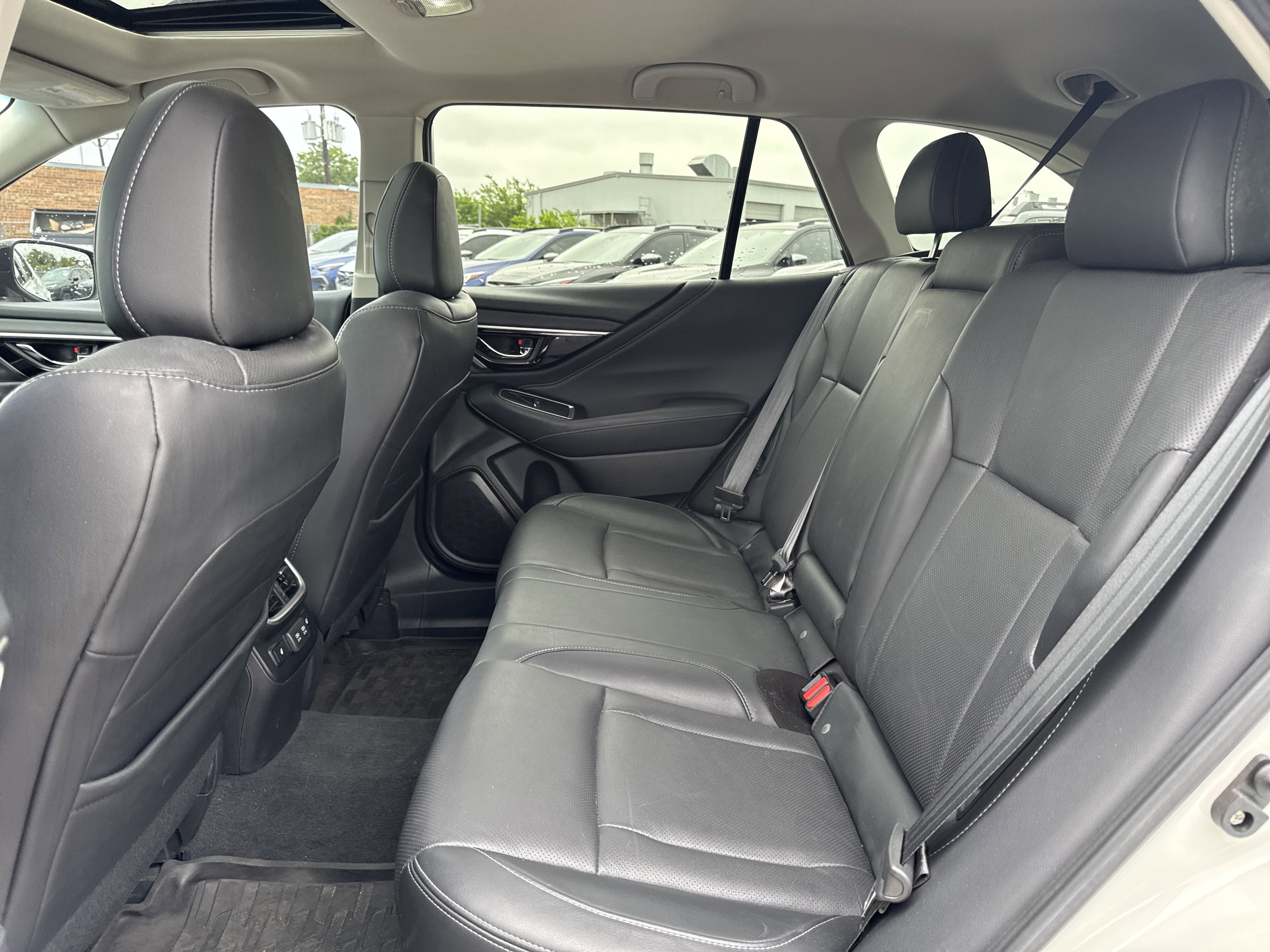 Used 2020 Subaru Outback Limited XT w/ Popular Package #2 AWD/4WD image 28