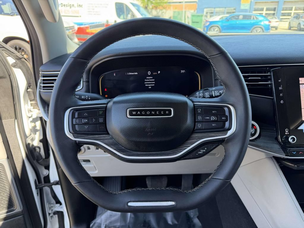 Used 2024 Jeep Wagoneer Series II w/ Flexible Seating Group AWD/4WD image 33