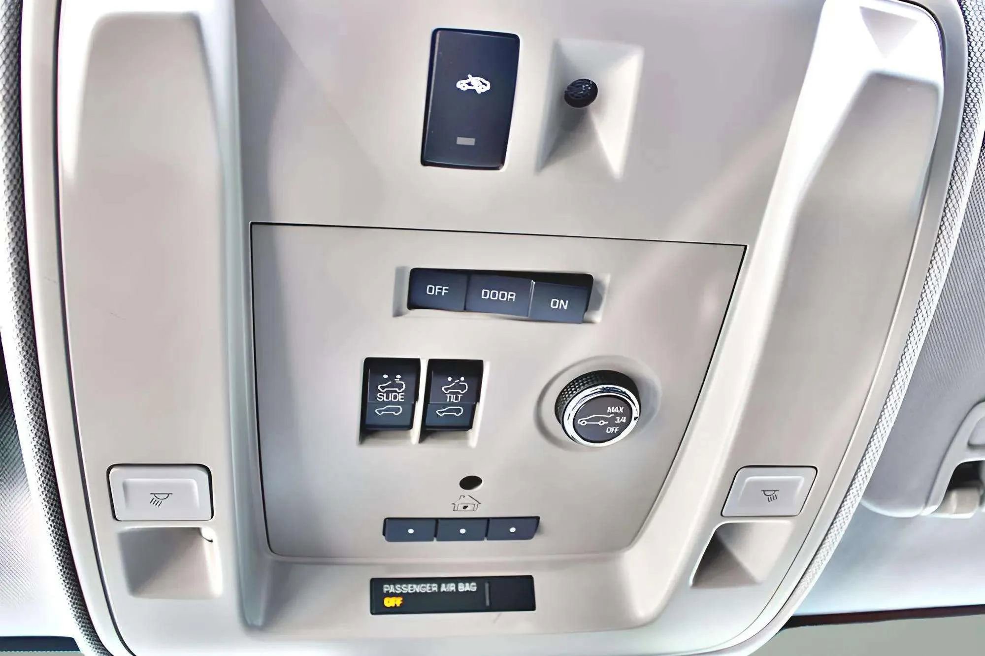 Used 2015 Cadillac Escalade ESV Premium image 17