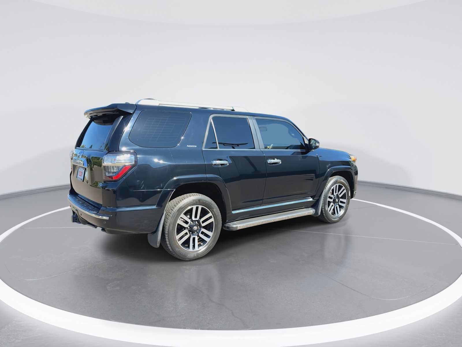 Used 2015 Toyota 4Runner Limited AWD/4WD image 8