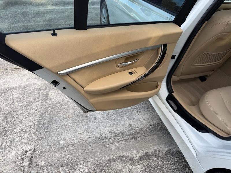 Used 2016 BMW 328i Sedan image 23