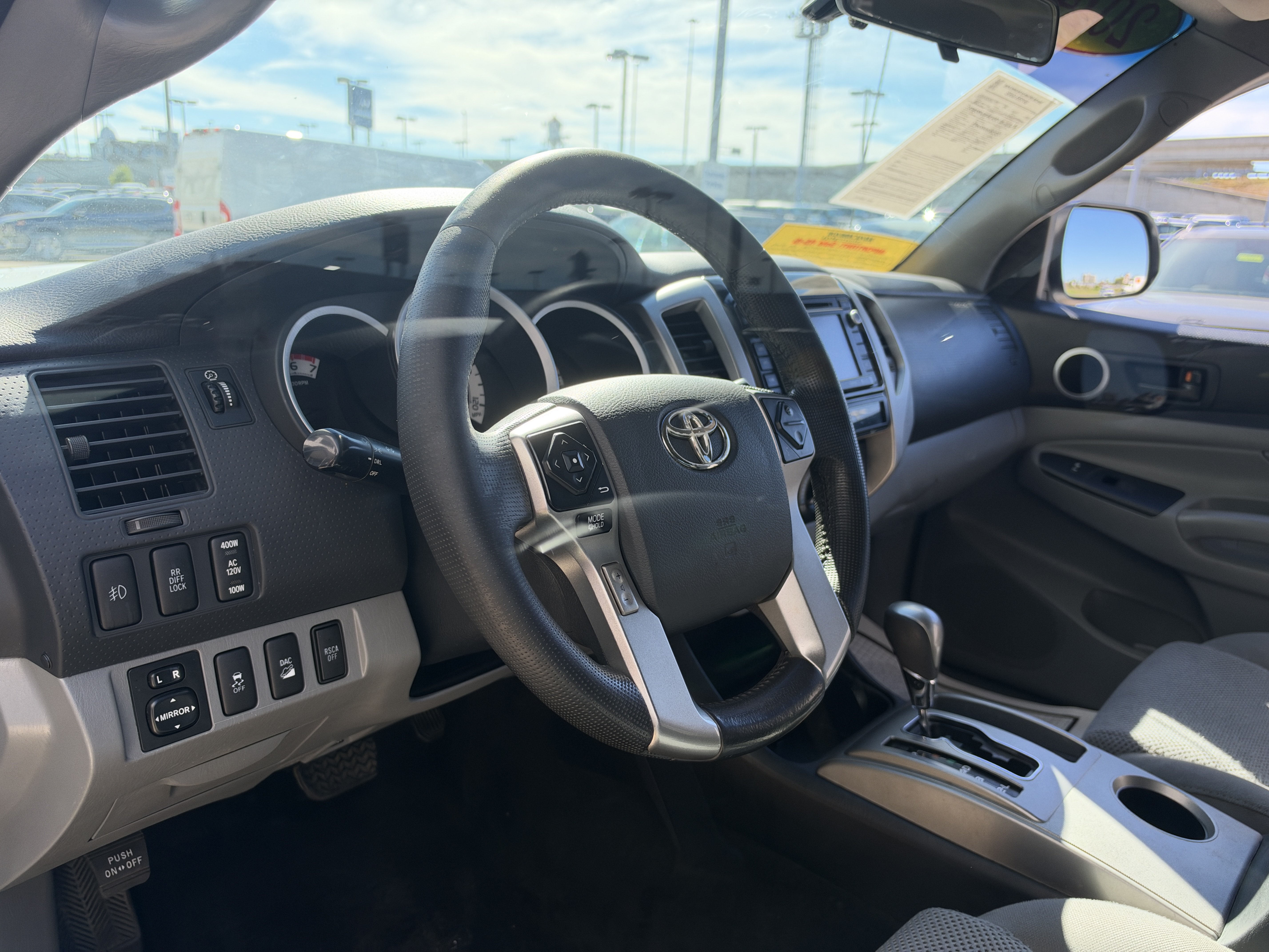 Used 2014 Toyota Tacoma 4x4 Double Cab w/ TRD Off-Road Package image 30