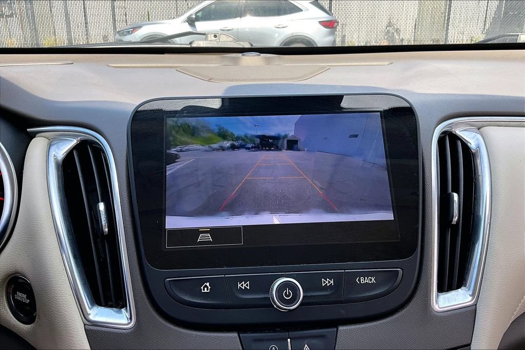 Used 2024 Chevrolet Malibu LT FWD image 14