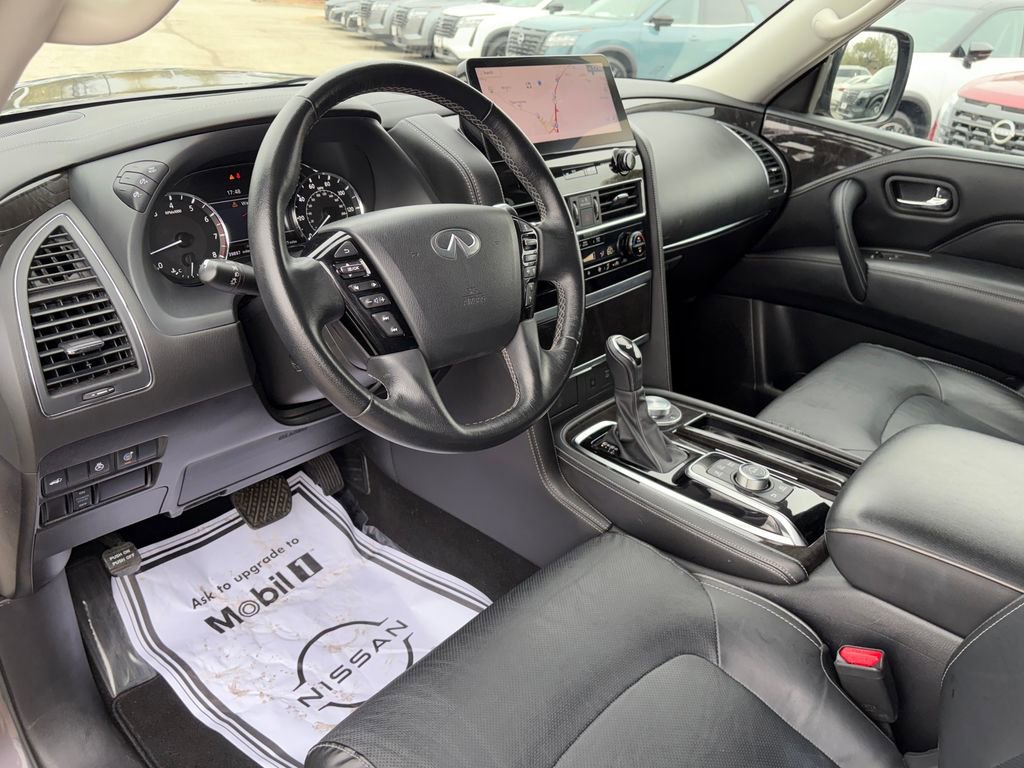 Used 2024 INFINITI QX80 Luxe image 8