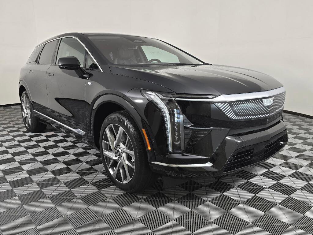 New 2026 Cadillac Optiq Luxury 1 image 11