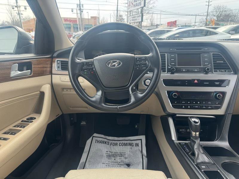 Used 2015 Hyundai Sonata Limited FWD image 12