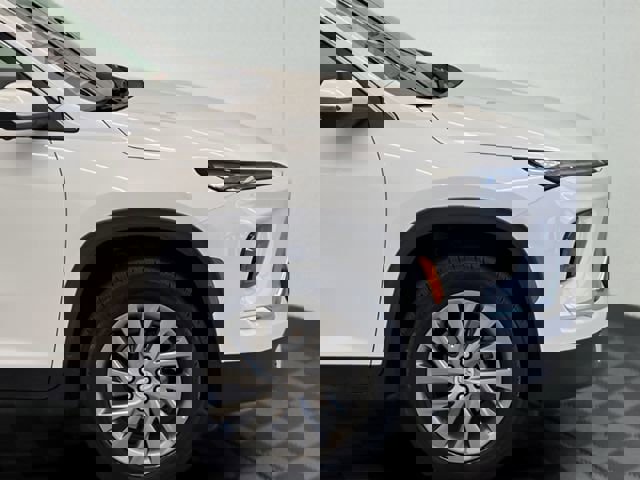 Used 2025 Buick Enclave Preferred image 10