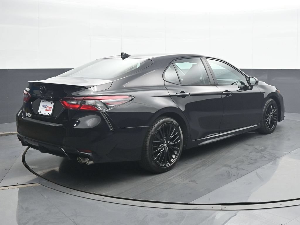 Used 2022 Toyota Camry SE AWD/4WD image 6