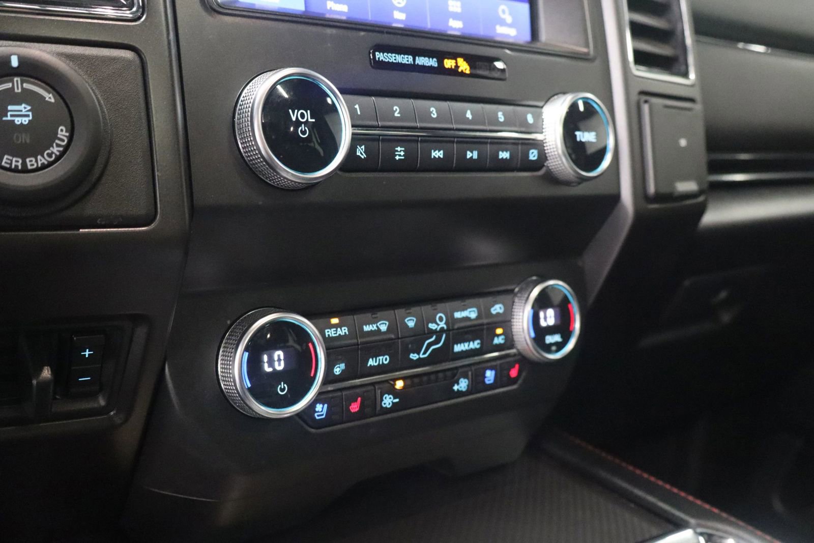 Used 2020 Ford Expedition Max Limited w/ Equipment Group 303A AWD/4WD image 34