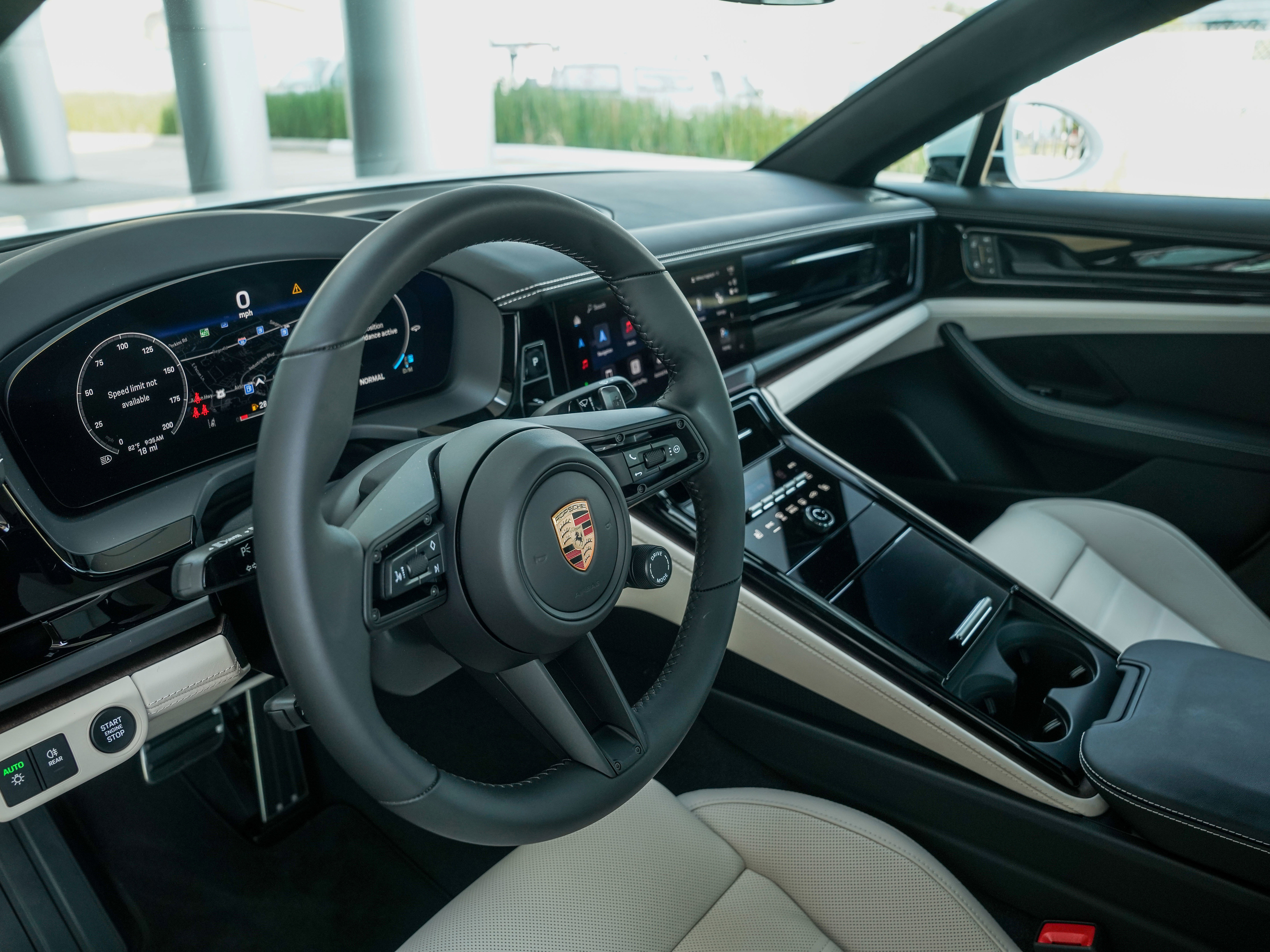 New 2026 Porsche Panamera image 4