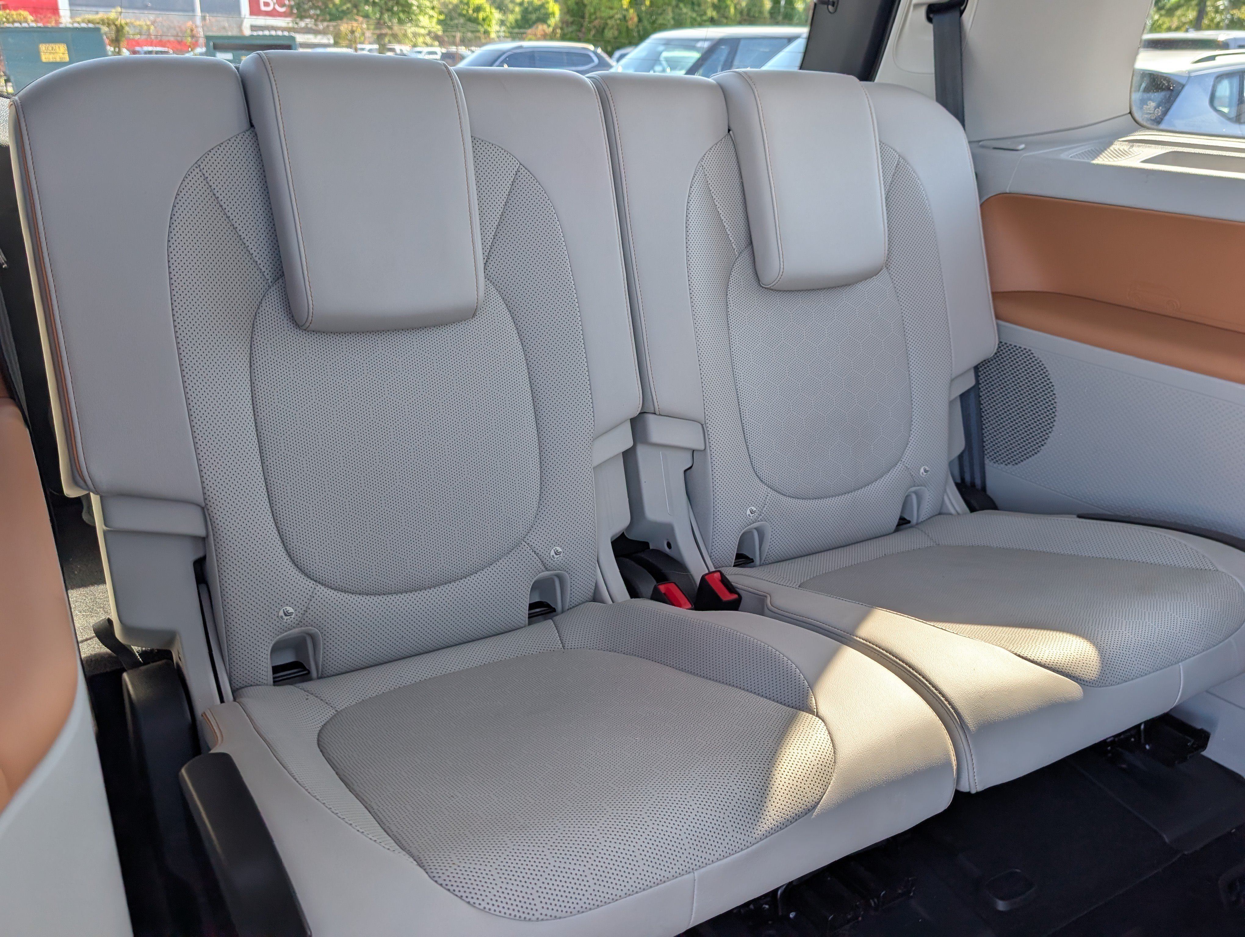 Used 2025 Volkswagen ID. Buzz 1st Edition AWD/4WD image 13