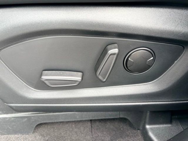 Used 2023 Ford Explorer XLT w/ Equipment Group 202A image 23