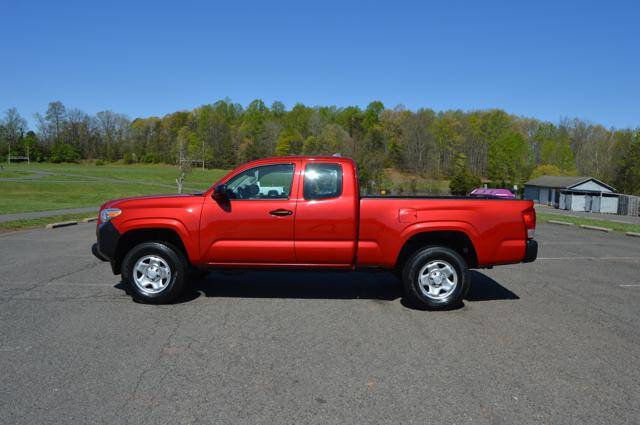 Used 2017 Toyota Tacoma 4x4 Access Cab image 6