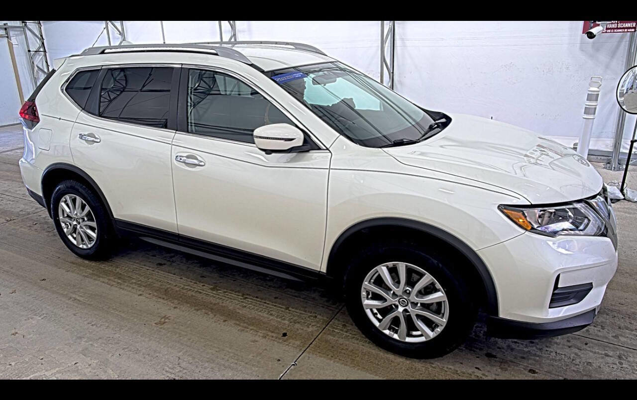 Used 2018 Nissan Rogue SV w/ Premium Package image 4