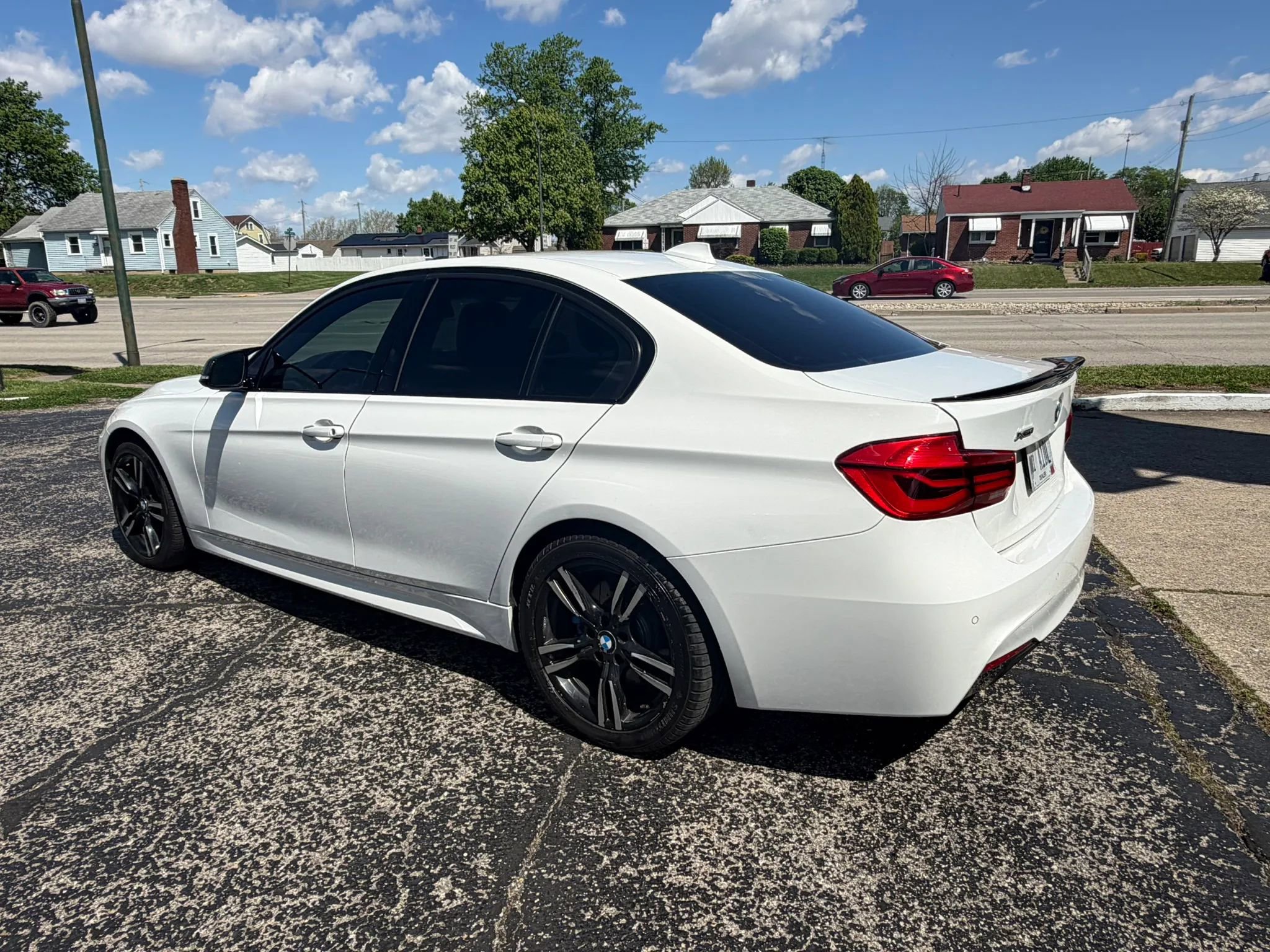 Used 2018 BMW 340i xDrive Sedan w/ Premium Package AWD/4WD image 6
