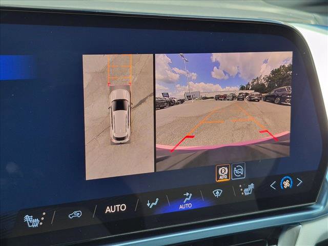 New 2026 Chevrolet Equinox EV LT AWD/4WD image 13