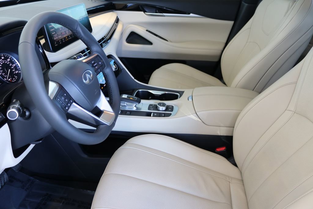Certified 2025 INFINITI QX60 Pure image 19