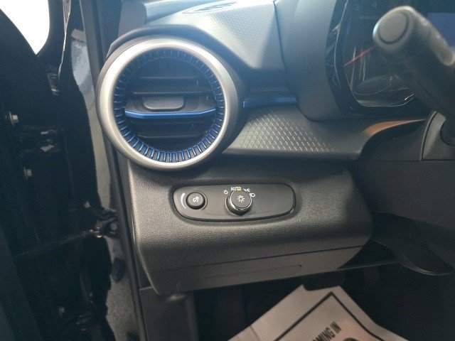 Certified 2024 Chevrolet Trax LS w/ Driver Confidence Package image 14