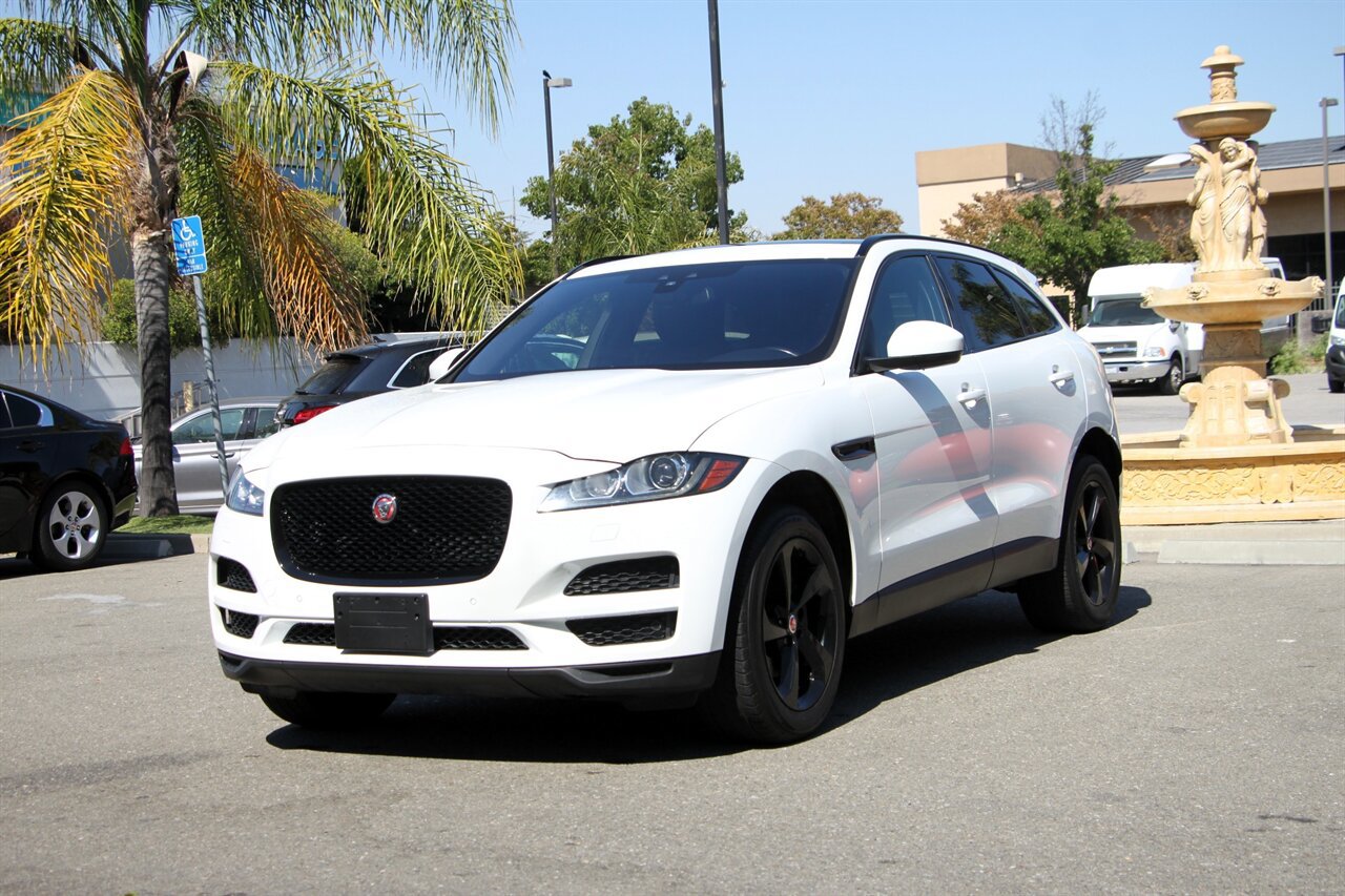 Used 2018 Jaguar F-PACE Premium AWD/4WD image 4