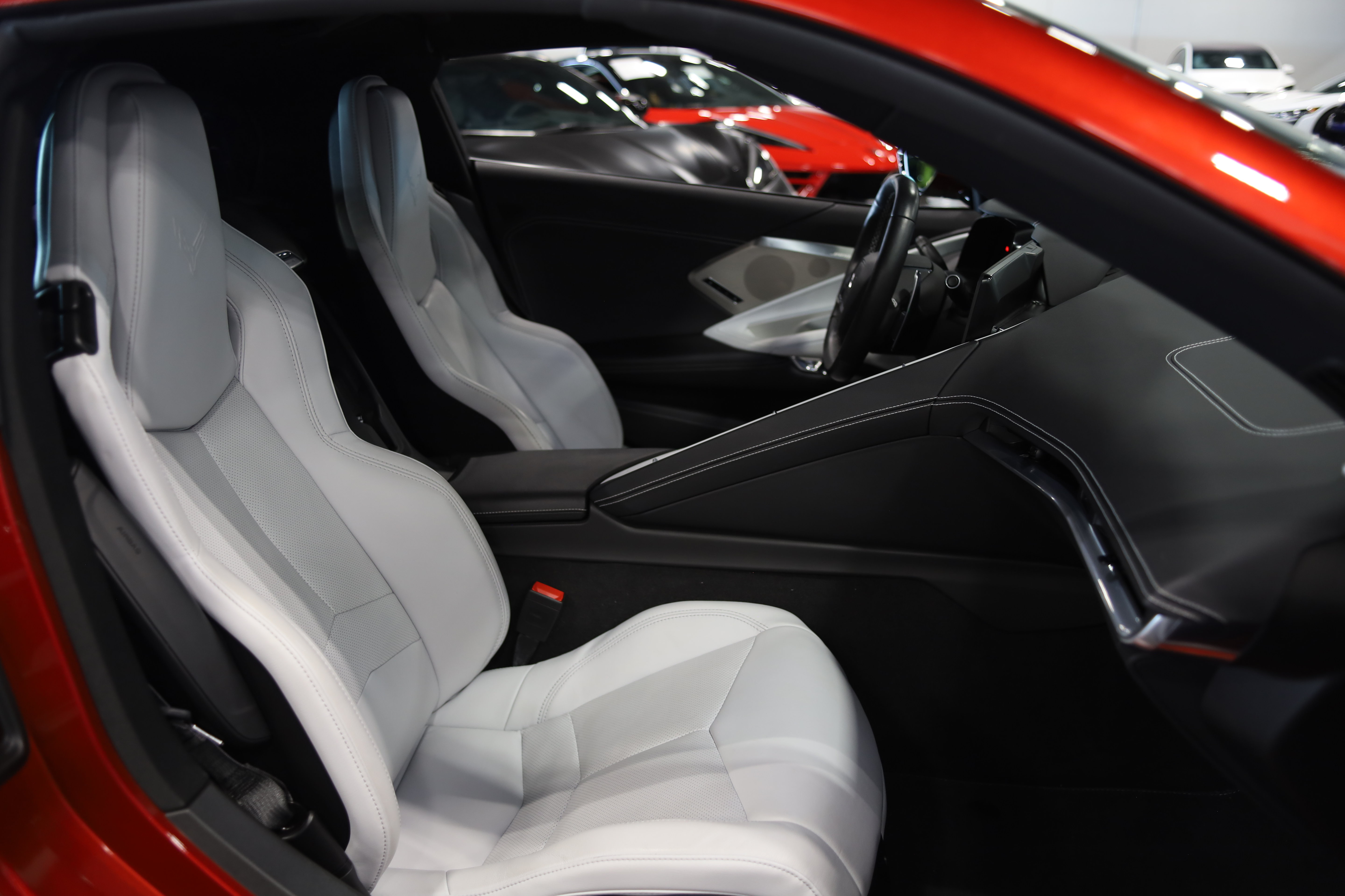 Used 2022 Chevrolet Corvette Stingray Preferred Cpe w/ Z51 Performance Package RWD image 37