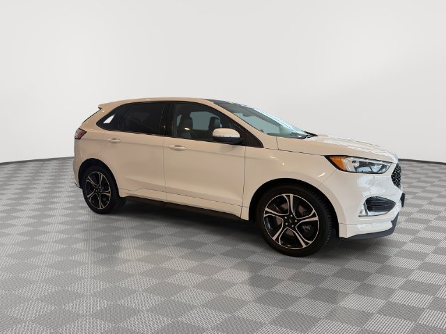 Used 2020 Ford Edge ST w/ Cold Weather Package AWD/4WD image 14