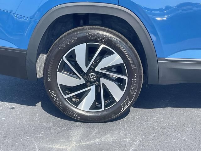 Certified 2026 Volkswagen Atlas SE FWD image 9
