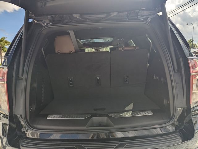 Used 2024 Chevrolet Tahoe High Country w/ Advanced Technology Package image 17