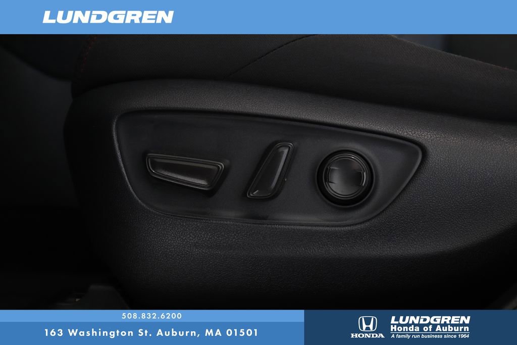 Used 2024 Toyota RAV4 SE w/ Weather & Moonroof Package image 10