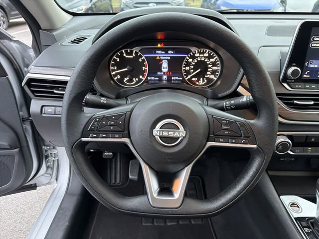 Used 2024 Nissan Altima 2.5 SV image 23