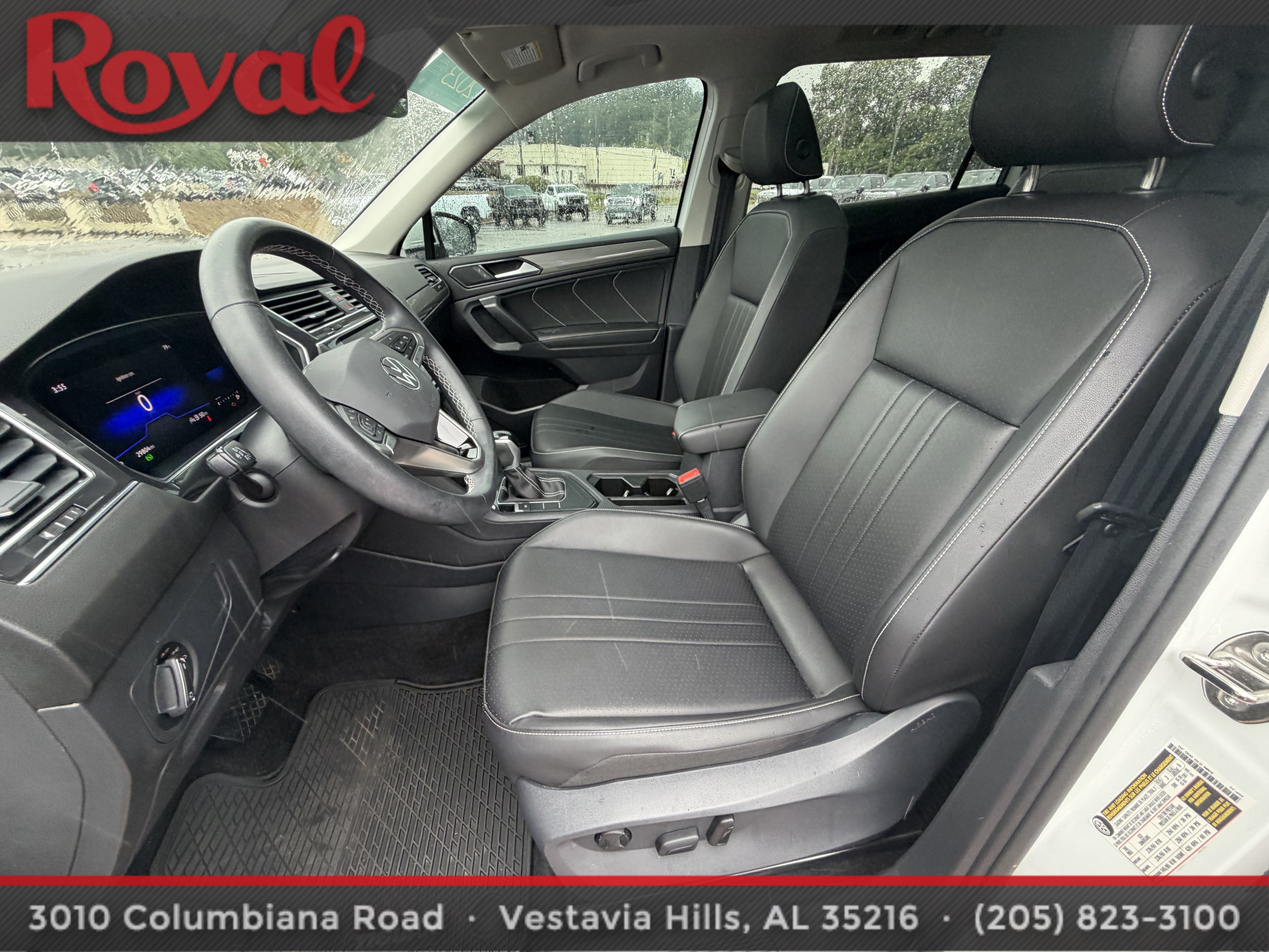 Certified 2023 Volkswagen Tiguan SE w/ Panoramic Sunroof Package FWD image 14