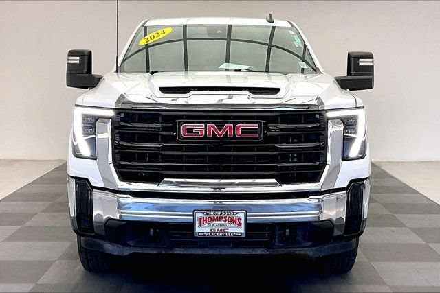 Used 2024 GMC Sierra 2500 Pro w/ Convenience Package AWD/4WD image 2
