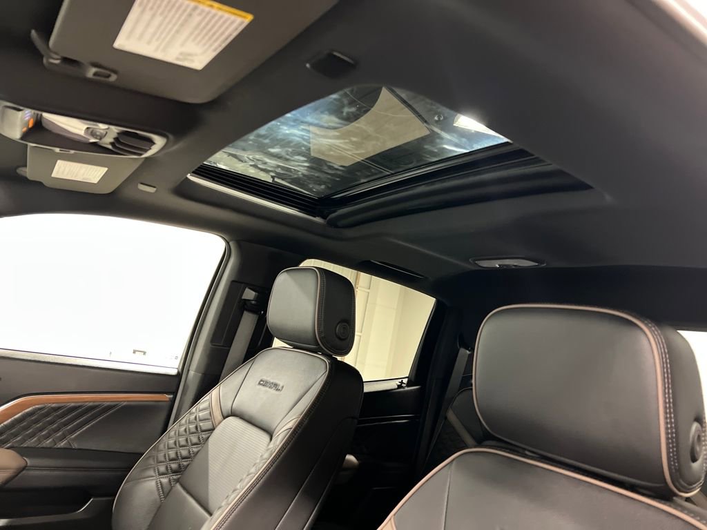 Certified 2025 GMC Canyon Denali image 28