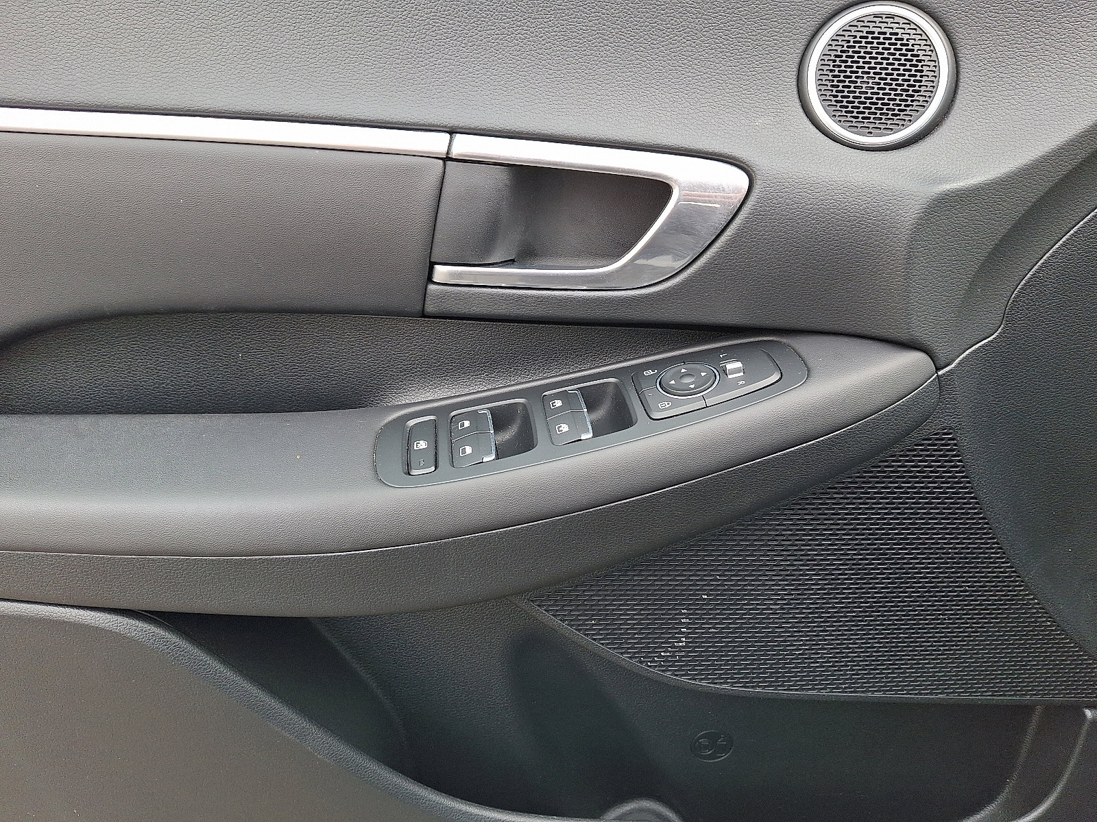 Certified 2023 Hyundai Sonata SEL w/ Cargo Package image 11