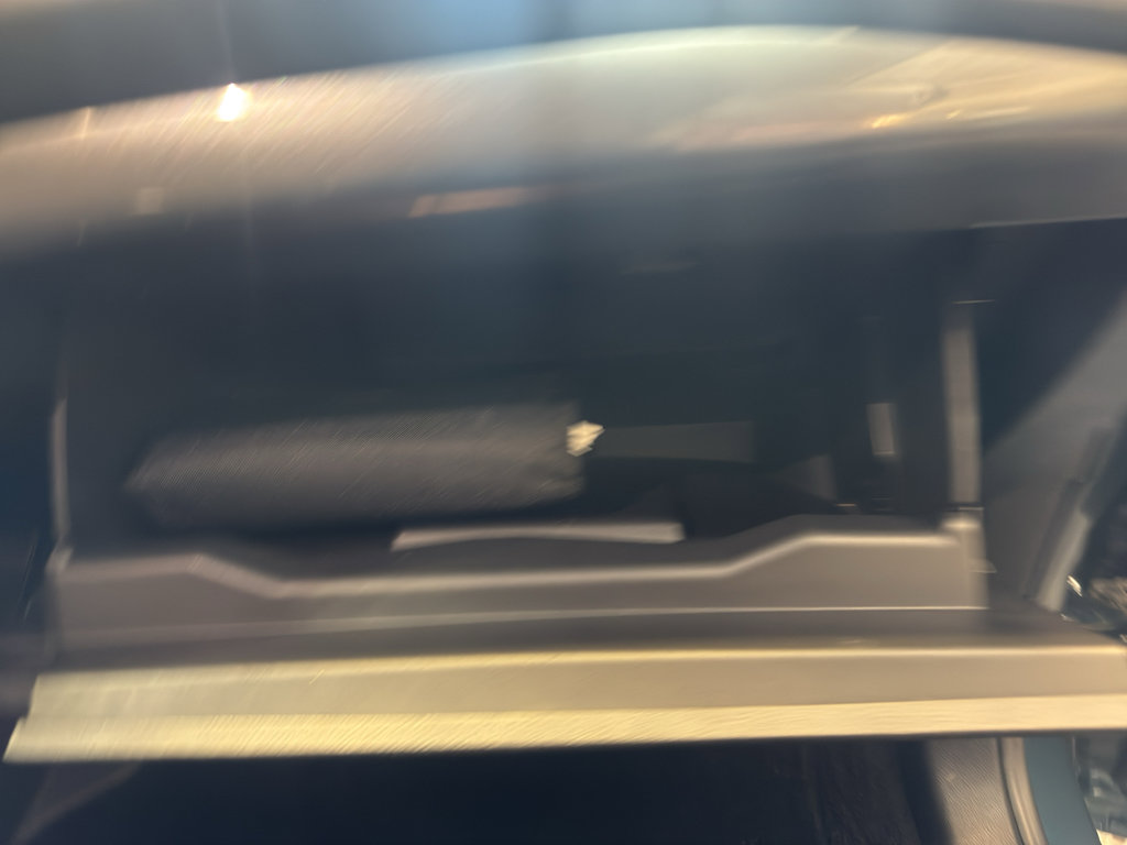 Used 2016 Ford Edge SE image 22