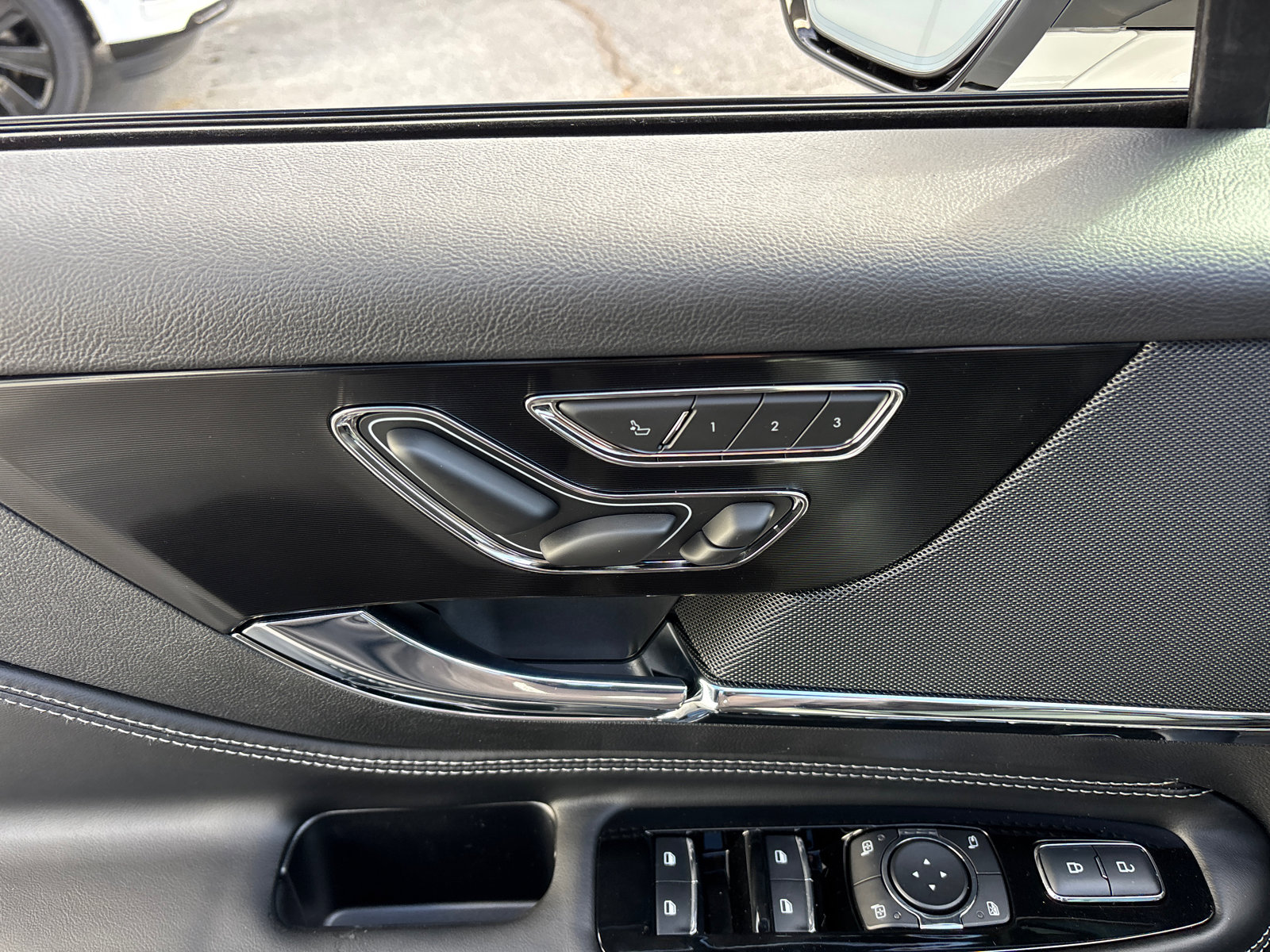 New 2026 Lincoln Corsair Reserve image 12