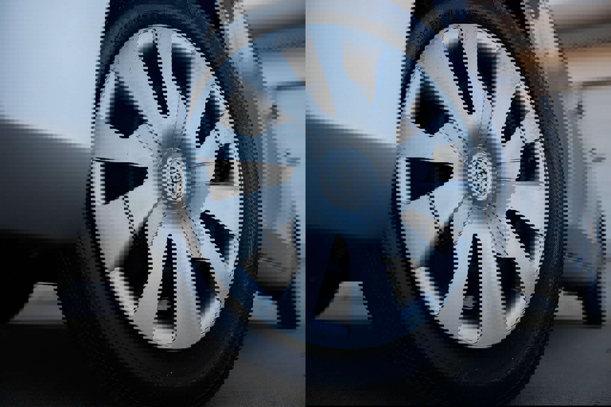 Used 2016 Toyota Yaris L image 32