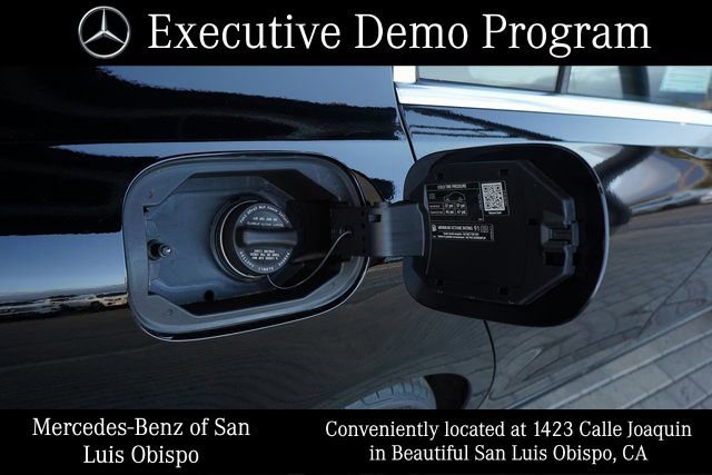 Used 2025 Mercedes-Benz C 300 Sedan image 13