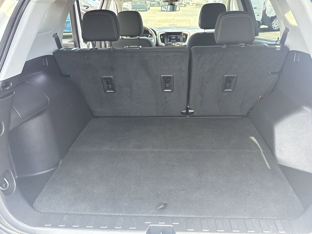 Used 2024 GMC Terrain SLE FWD image 25
