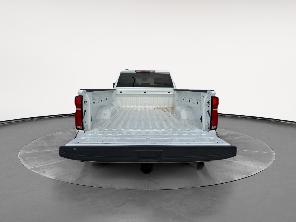 Used 2024 Chevrolet Silverado 2500 LTZ AWD/4WD image 5
