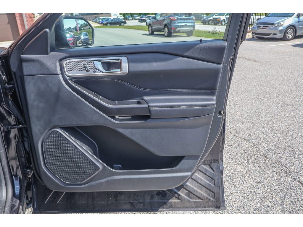 Used 2020 Ford Explorer Limited image 15