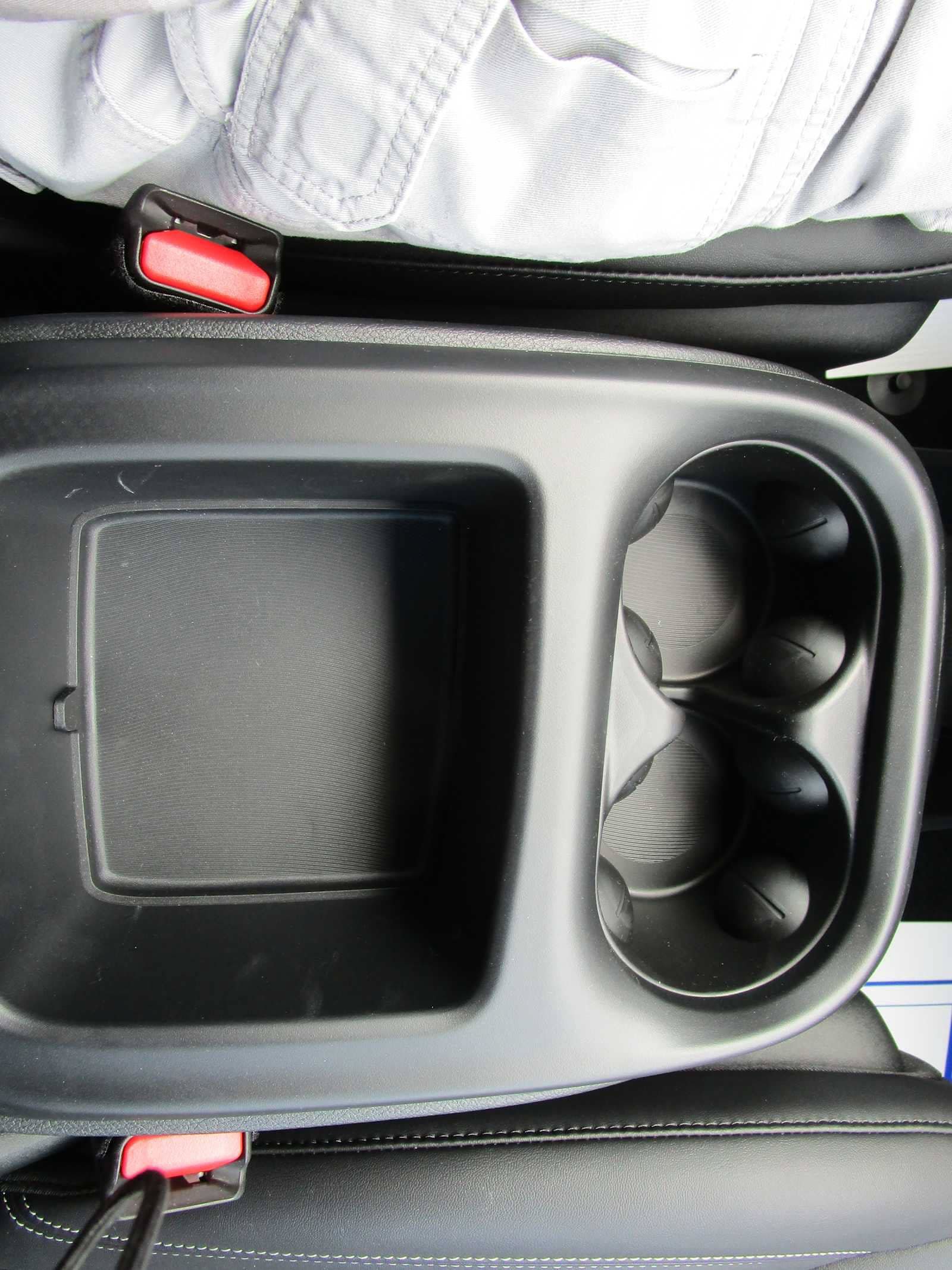 New 2026 Chrysler Pacifica Select FWD image 30