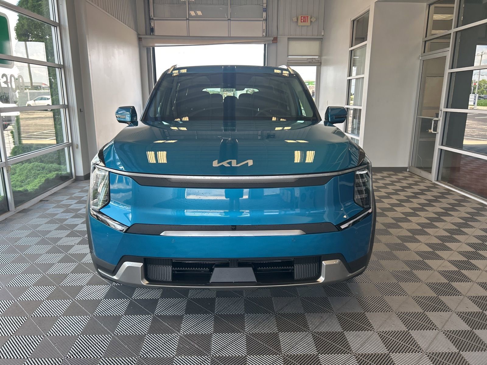 New 2026 Kia EV9 Wind image 2