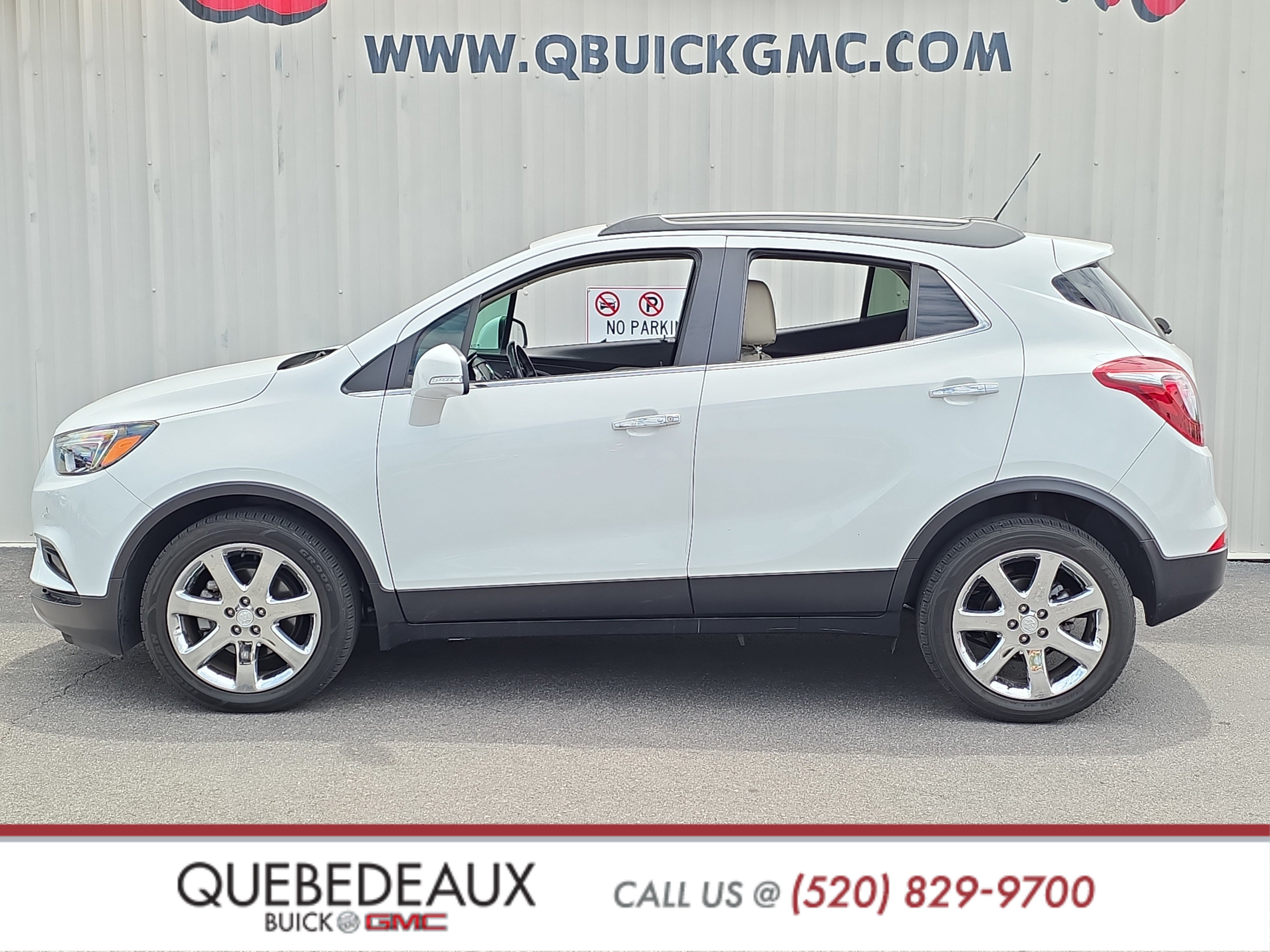 Used 2019 Buick Encore Essence w/ Experience Buick Package FWD image 4