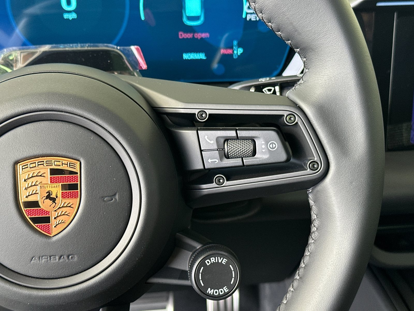 New 2026 Porsche Macan GTS Electric AWD/4WD image 30