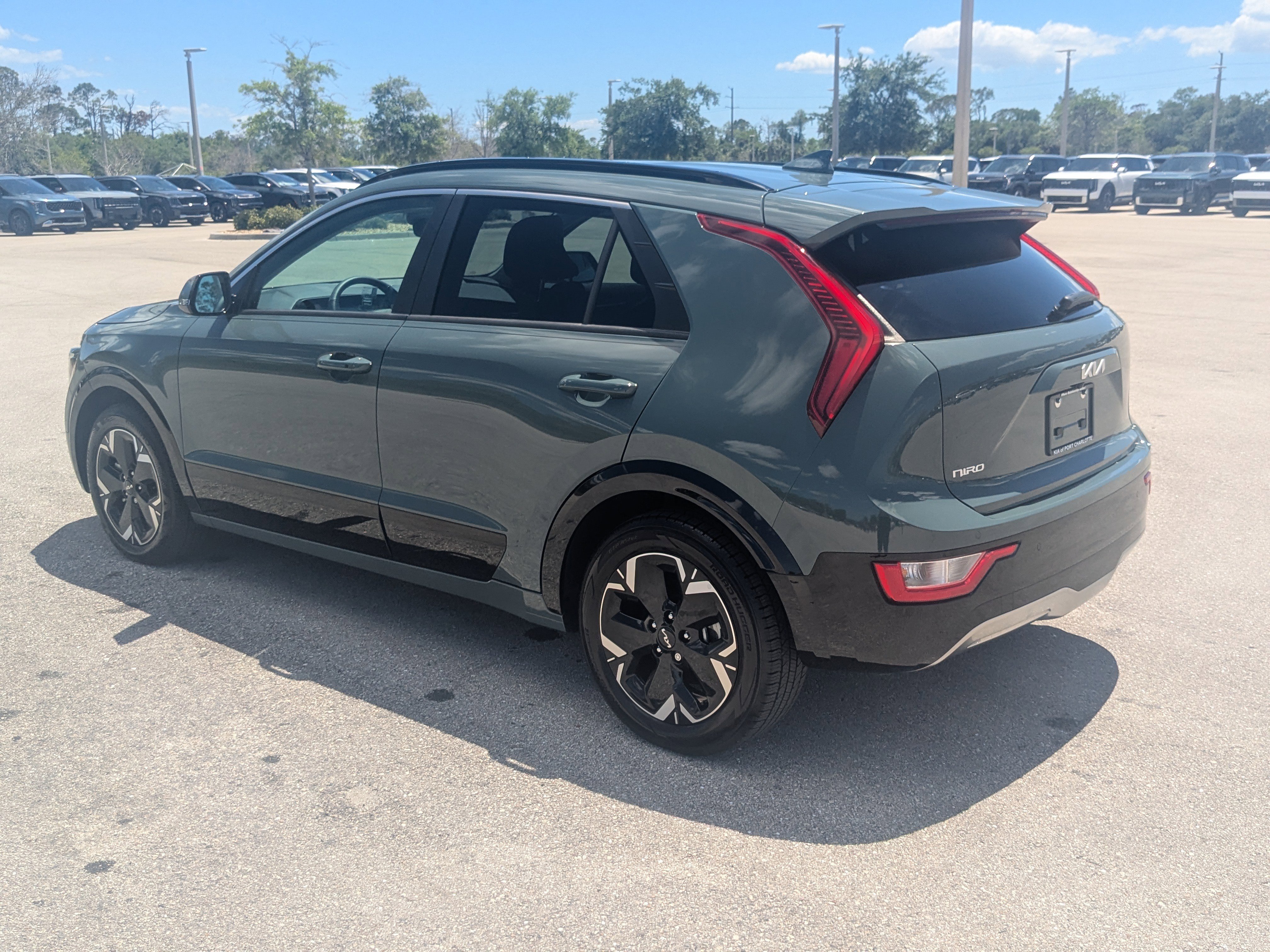 Used 2023 Kia Niro Wind w/ Wind Preserve Package image 7