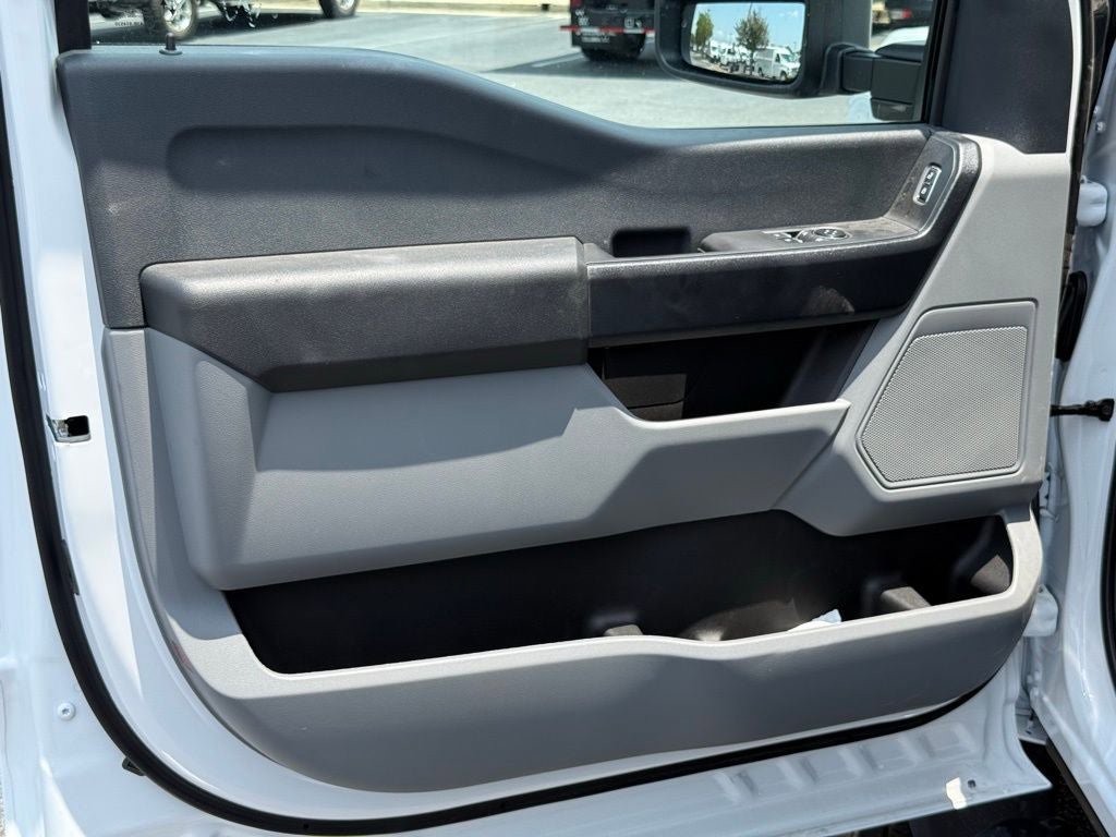 New 2025 Ford F550 2WD Regular Cab Super Duty image 20