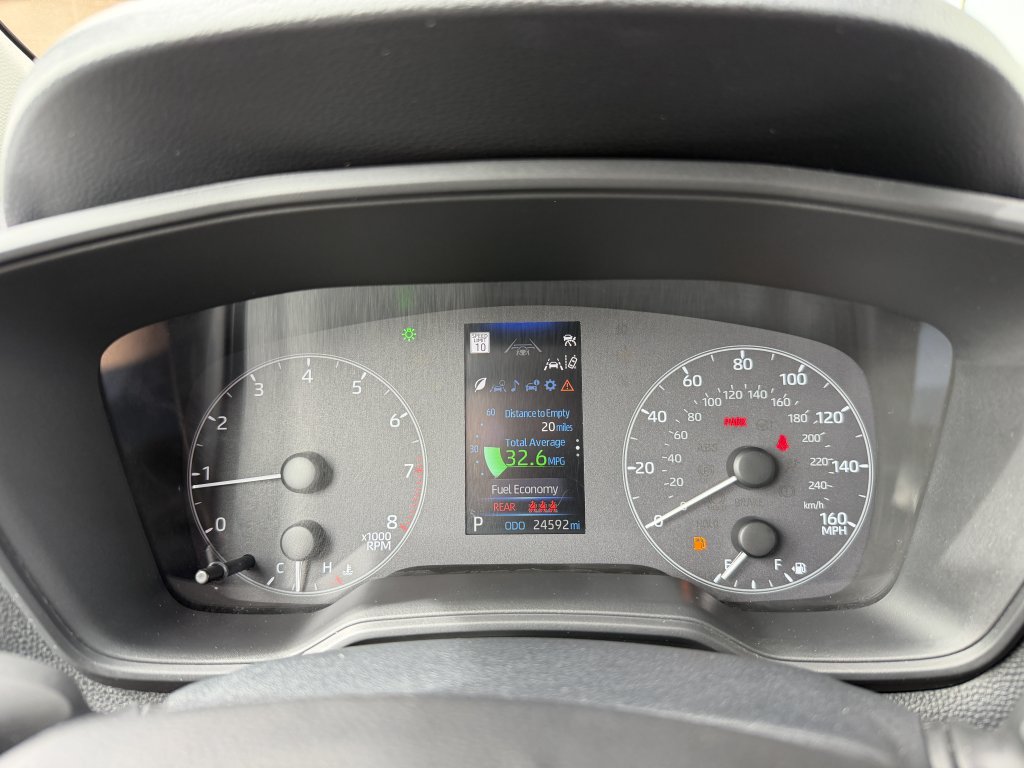 Used 2023 Toyota Corolla Cross LE AWD/4WD image 18